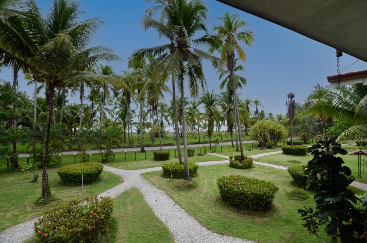 Cocomar Beachfront Hotel باريتا المظهر الخارجي الصورة