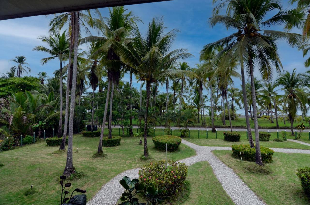 Cocomar Beachfront Hotel باريتا المظهر الخارجي الصورة