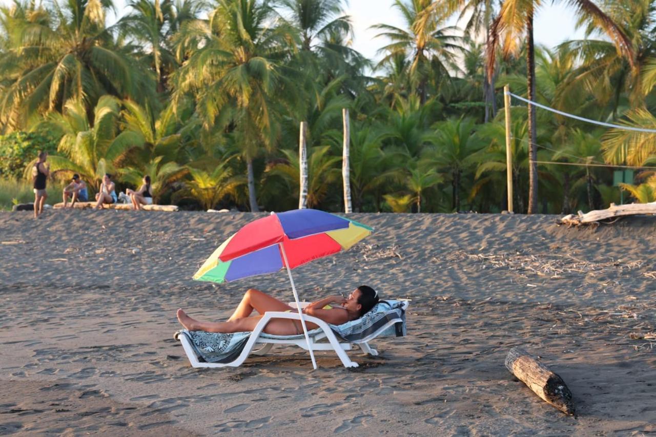 Cocomar Beachfront Hotel باريتا المظهر الخارجي الصورة